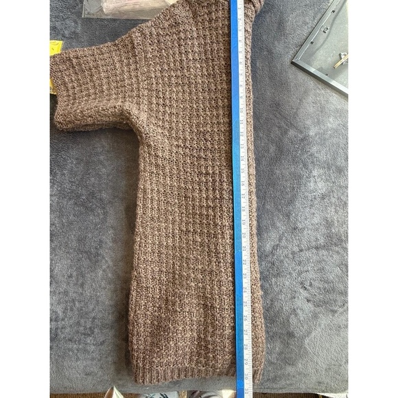 Chico's Cardigan Womens Size 2 Taupe Short Sleeved Chunky Knit  Cozy Soft Warm - Picture 9 of 9